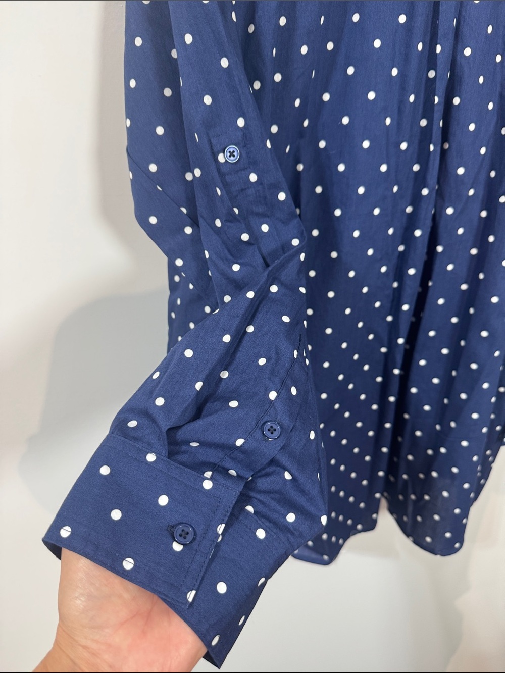 Lands' End Women’s Navy Blue & White Polka Dot Button-Down Long Sleeve Shirt - L - Picture 6 of 10
